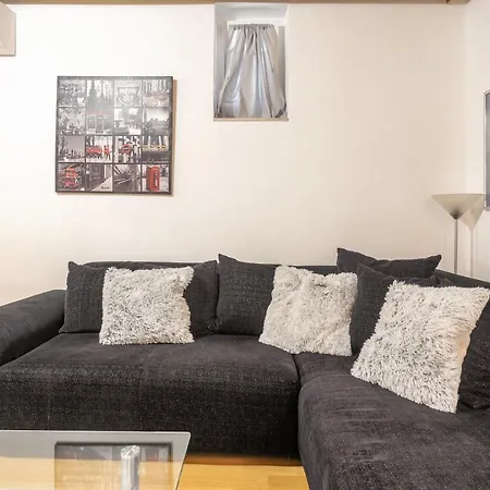 Viktor Apartman *