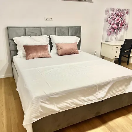 Viktor Apartman
