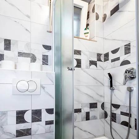 Viktor Appartement *